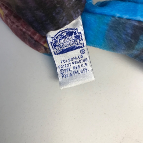 Limited Treasures Elvis Is  Bear Beanie #18 from 2006 NWT - Picture 5 of 7